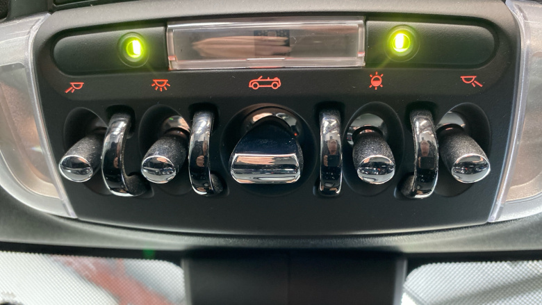 MINI Convertible 1.5 Cooper Classic Premium 2dr Auto Petrol Convertible